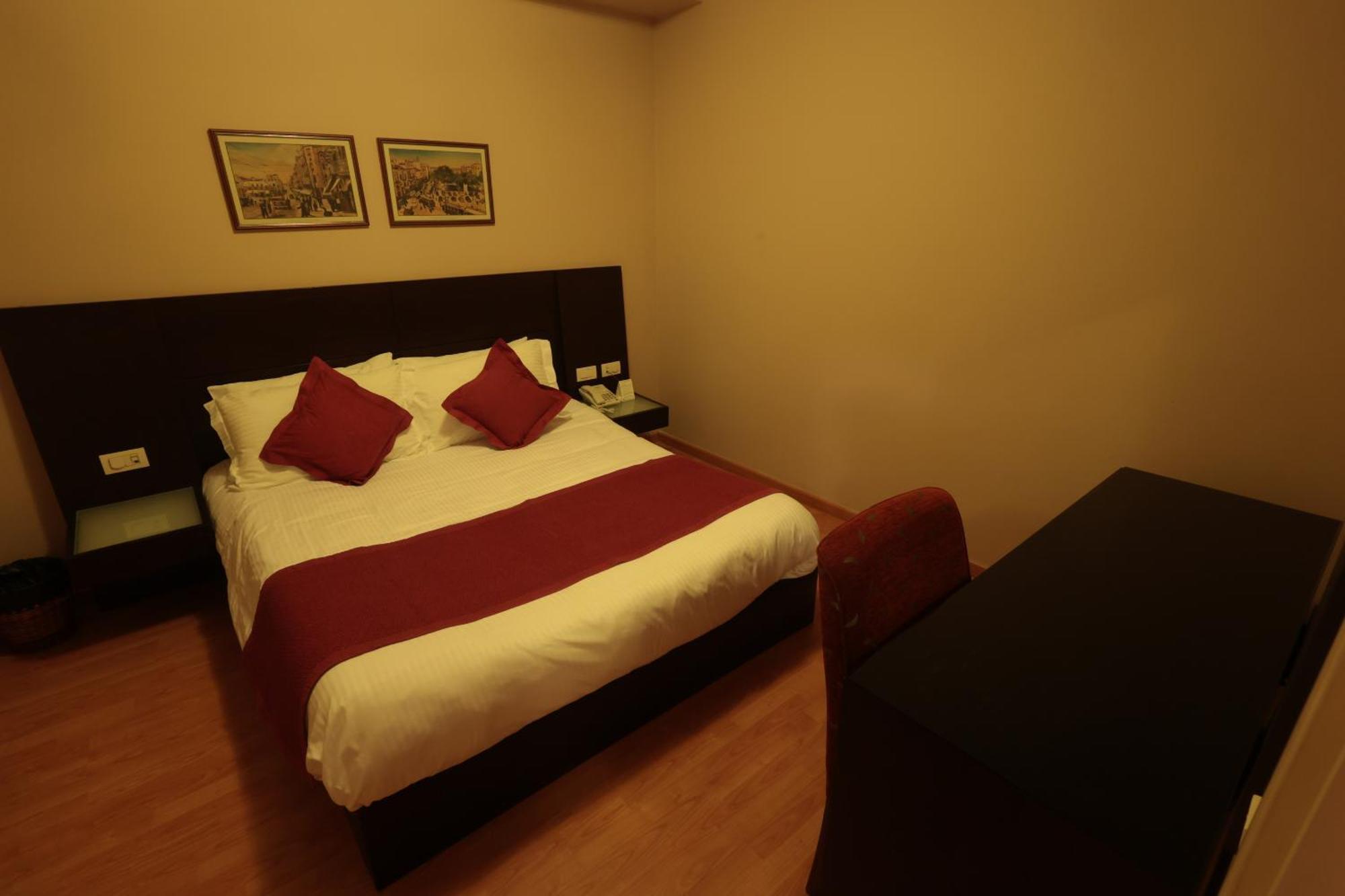 Monteverde Hotel Beit Mery Buitenkant foto