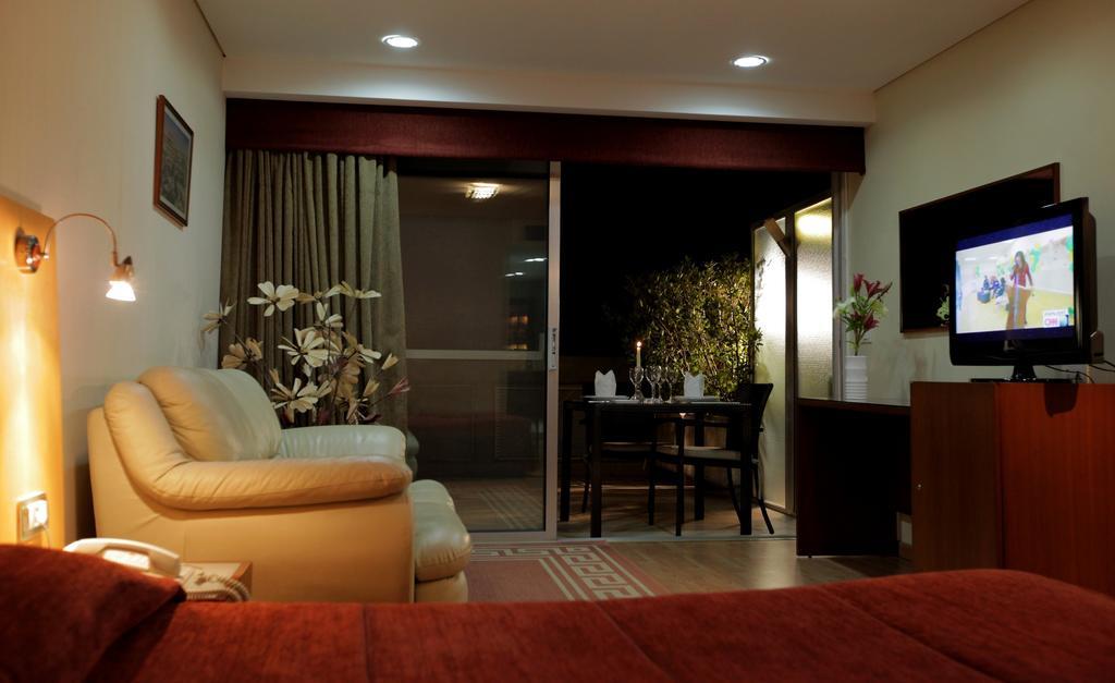 Monteverde Hotel Beit Mery Buitenkant foto