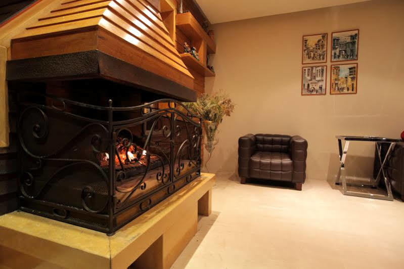 Monteverde Hotel Beit Mery Buitenkant foto