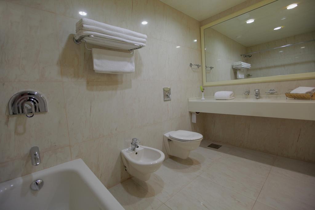 Monteverde Hotel Beit Mery Buitenkant foto